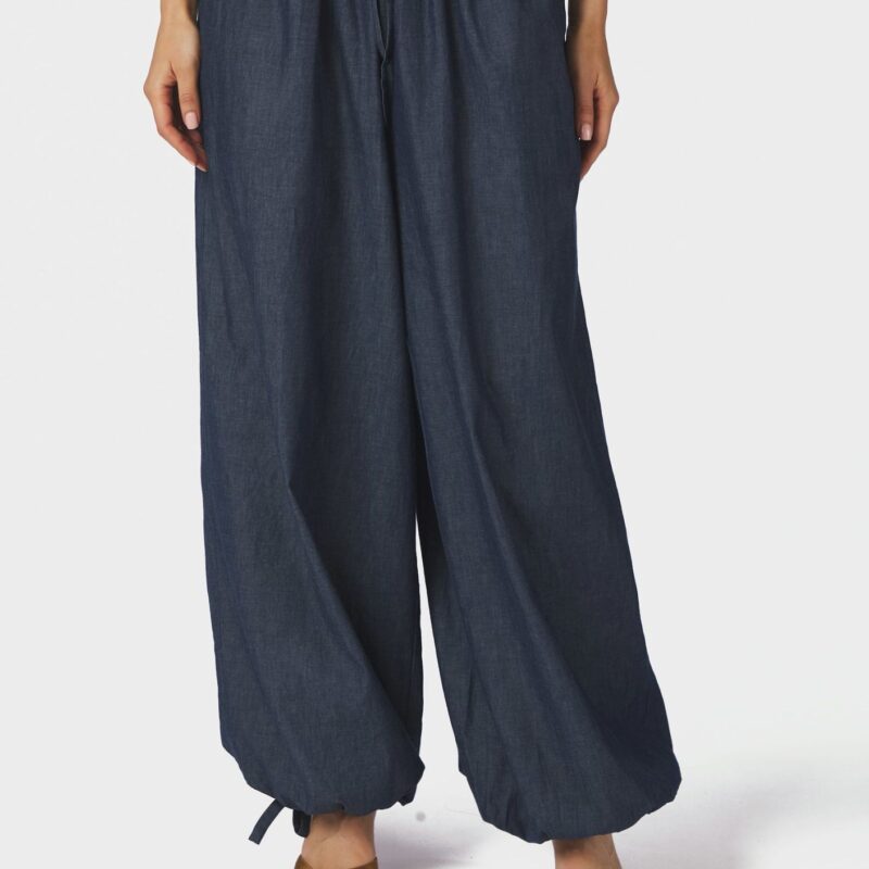 Neo Noir Roxanne buks navy