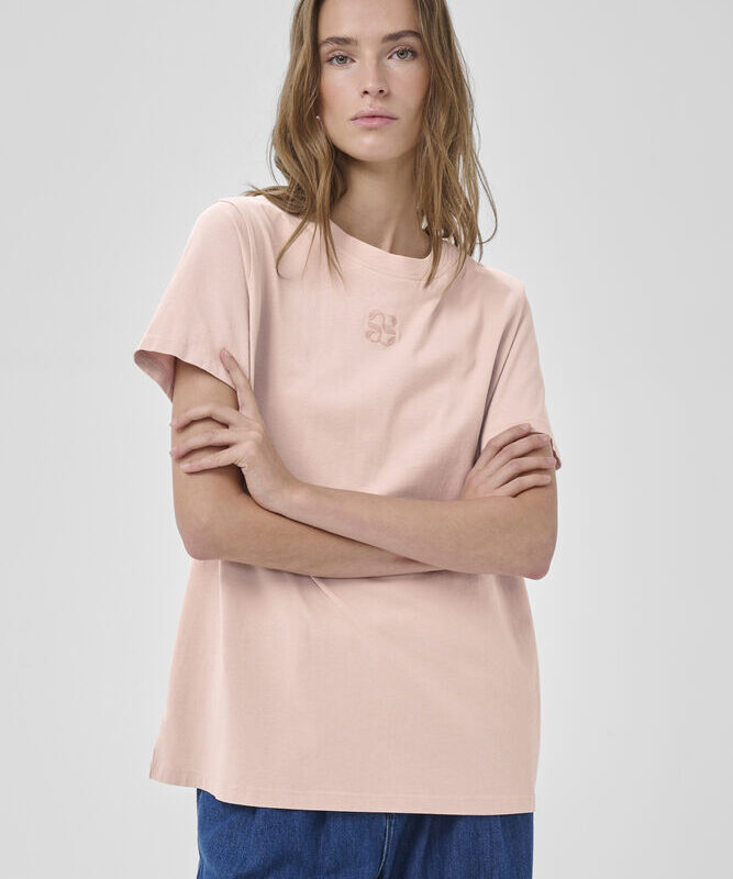 My Essential Wardrobe T-shirt rosa